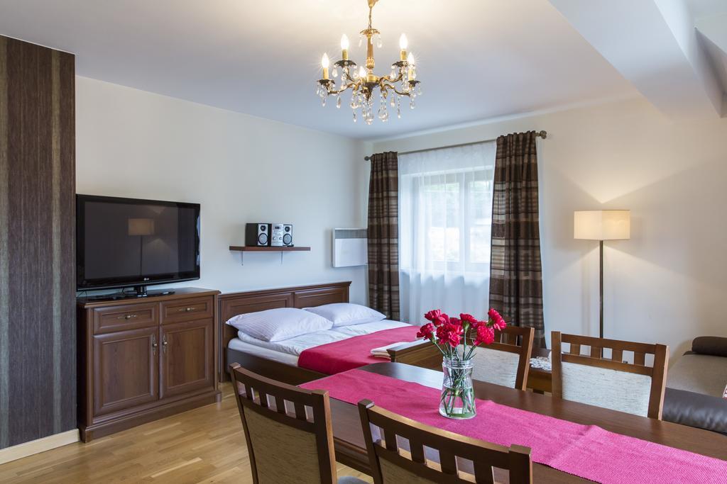 Udanypobyt Apartamenty Snowbird Kościelisko Exteriör bild