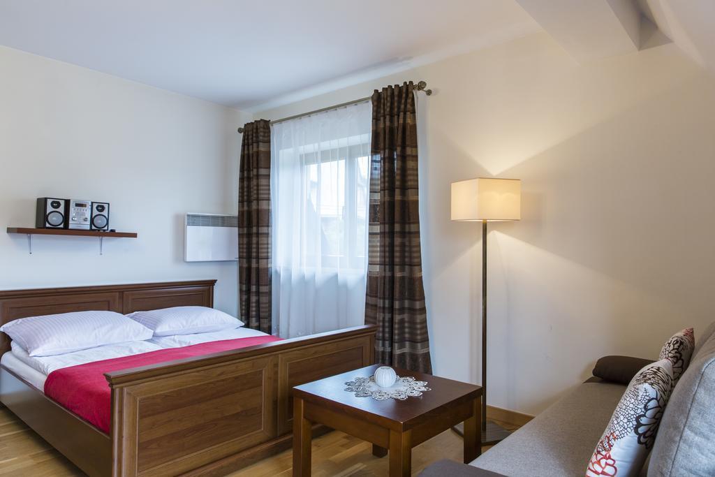 Udanypobyt Apartamenty Snowbird Kościelisko Exteriör bild
